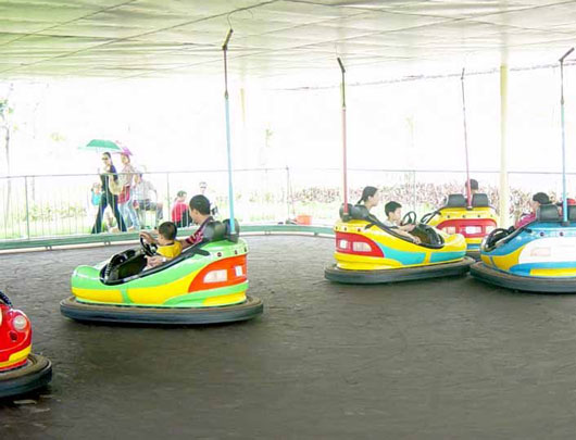 amusement park funfair bumper car rides