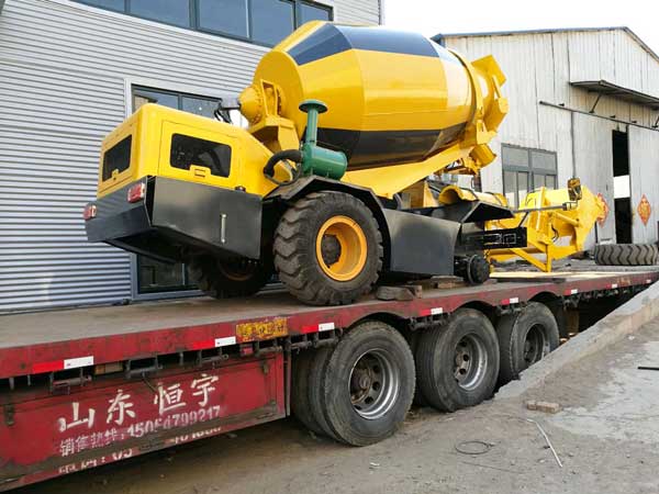 self loading mobile concrete mixer
