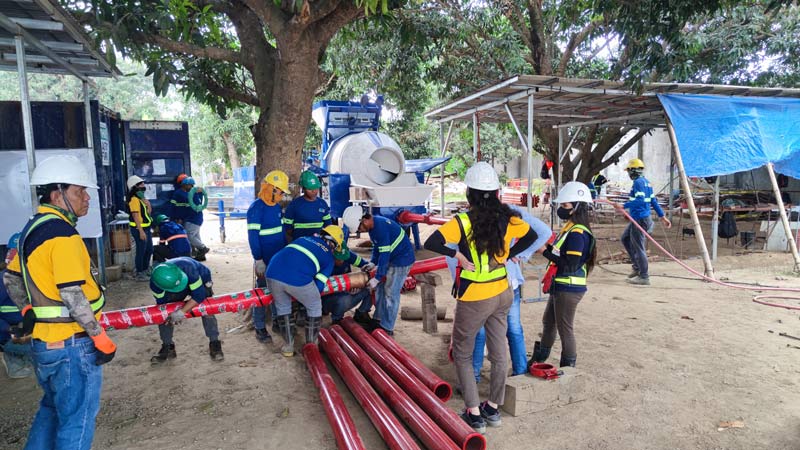 Mixer Type Concrete Pump for Small Road Construction Project
